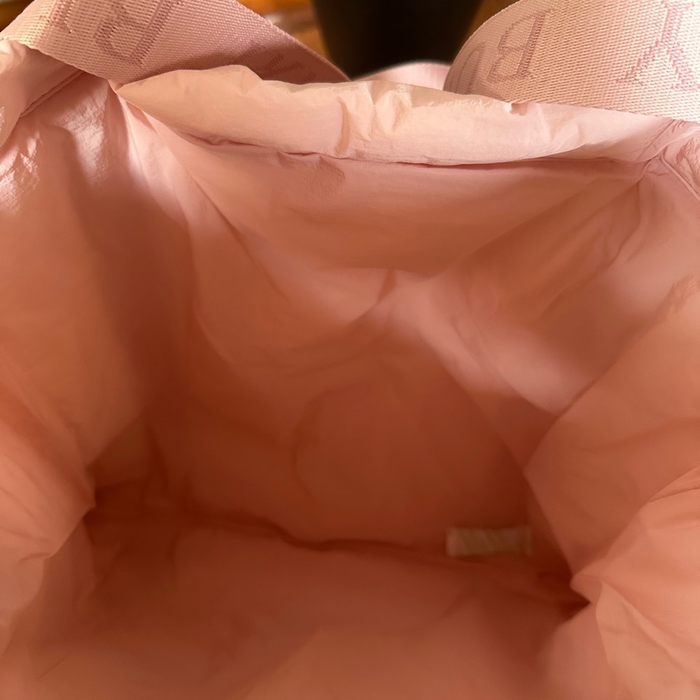 Burberry Pale Pink Logo Strap Tote - Picture 8 of 8